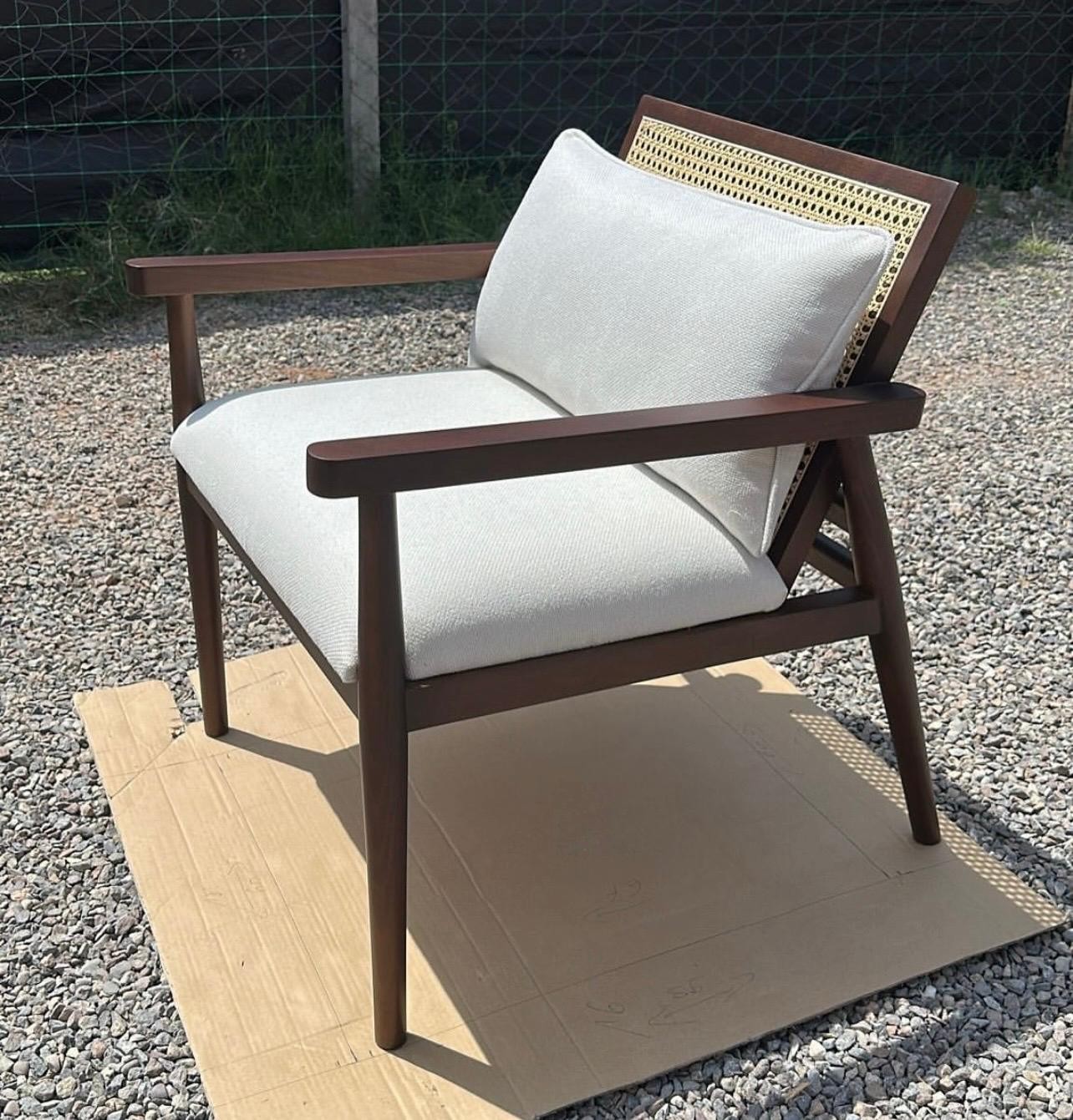 Fauteuil bois massif · dossier cannage