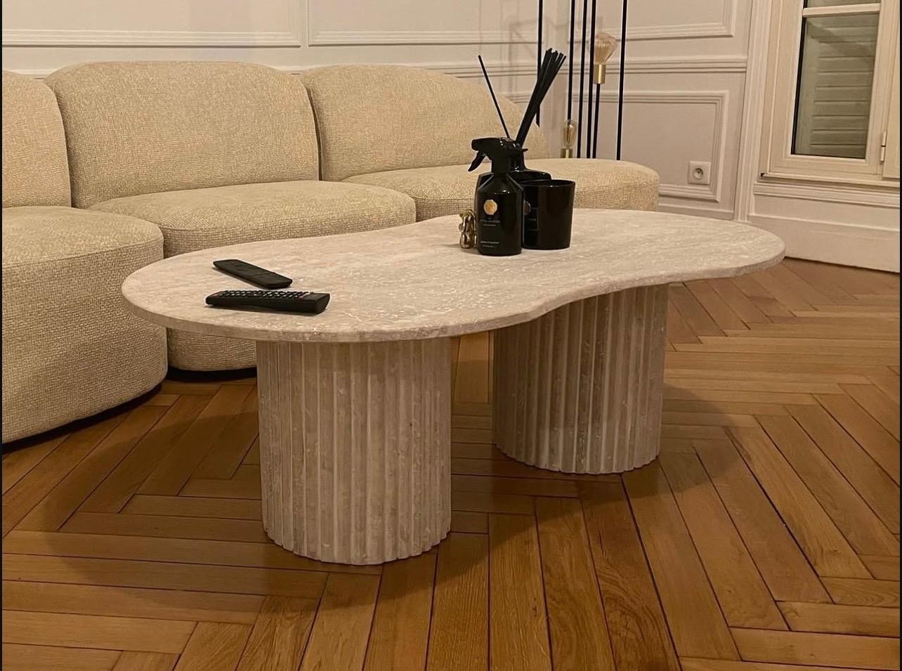 Table basse asymétrique