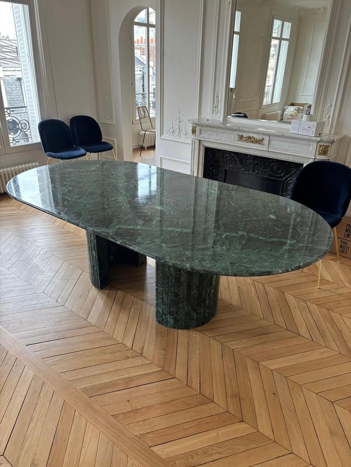Table marbre emperador